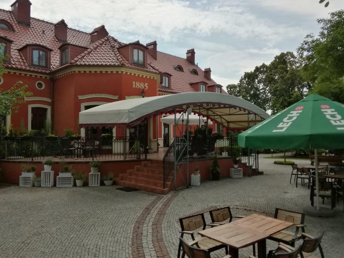 Dworek 1885 Ostrzeszow Exterior photo
